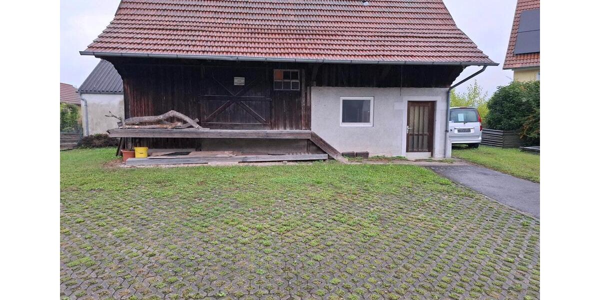 Vermiete Lagerhalle mit Stellfläche zimmer