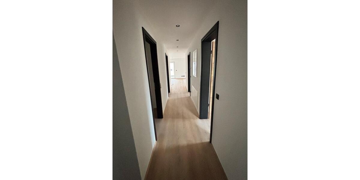 Erdgeschoßwohnung Warngau - 3 Zimmer, 100 m&sup2;, 1.650&euro; | Angebot:26070176