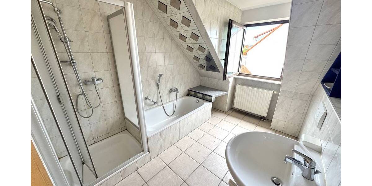 Einfamilienhaus Wassertrüdingen - 3 Zimmer, 225.000&euro; | Angebot:25731382