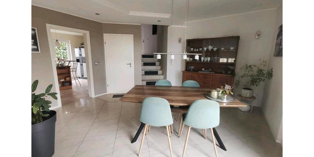 Einfamilienhaus Welschbillig - 7 Zimmer, 270 m&sup2;, 650.000&euro; | Angebot:26706252