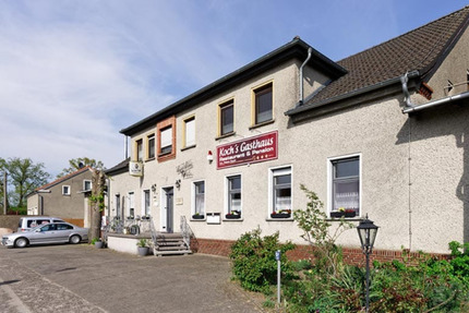 Ehem. Gasthof mit Saal, Pension, Pool, gr. Terrasse & Nutzgeb.