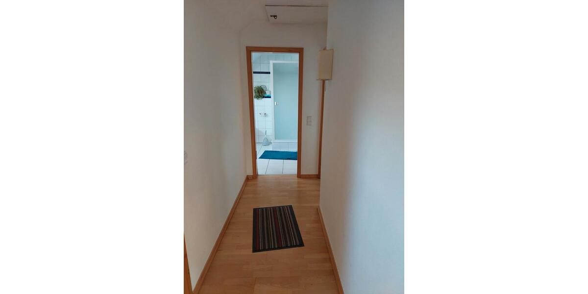 Dachgeschoßwohnung Wiefelstede - 3 Zimmer, 80 m&sup2;, 750&euro; | Angebot:26418574