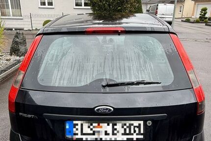 Ford Fiesta 116.098 km 2.700 € Überherrn 66802