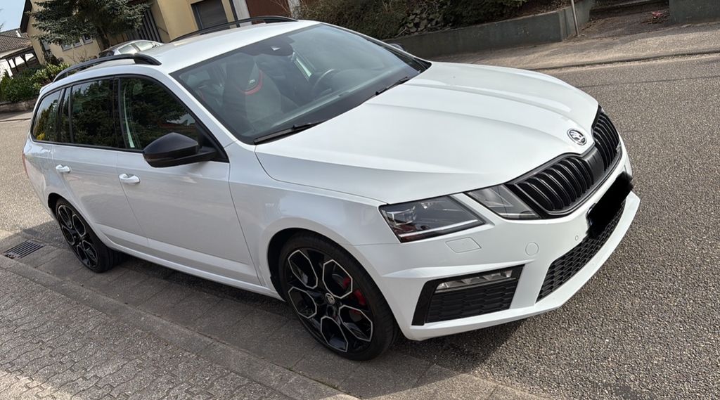 Skoda Octavia 140.000 km 22.600 &euro; Bühl 77815