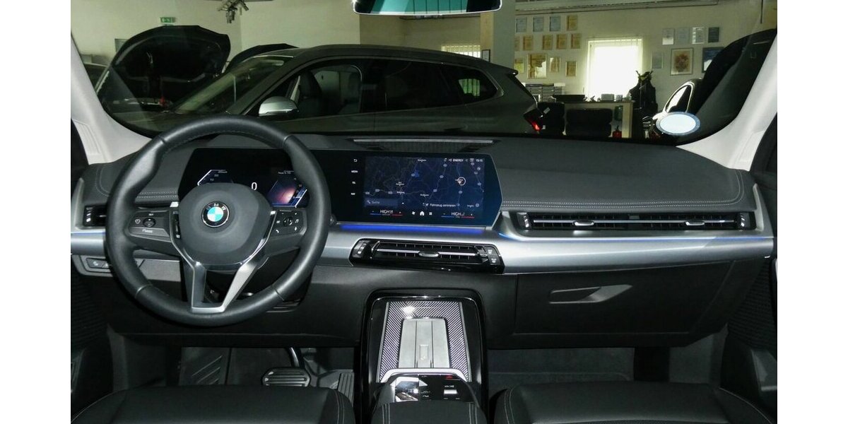 BMW X1 20d x-Line AHK,Leder,Kamera,Abstandstempomat 17.900 km 41.290 &euro; Landshut 84030