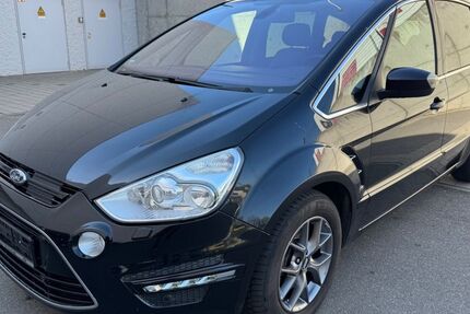 Ford S-Max 234.000 km 2.890 &euro; Backnang 71522