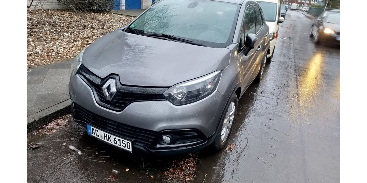 Renault Captur 119.000 km 8.500 &euro; Düsseldorf 40231