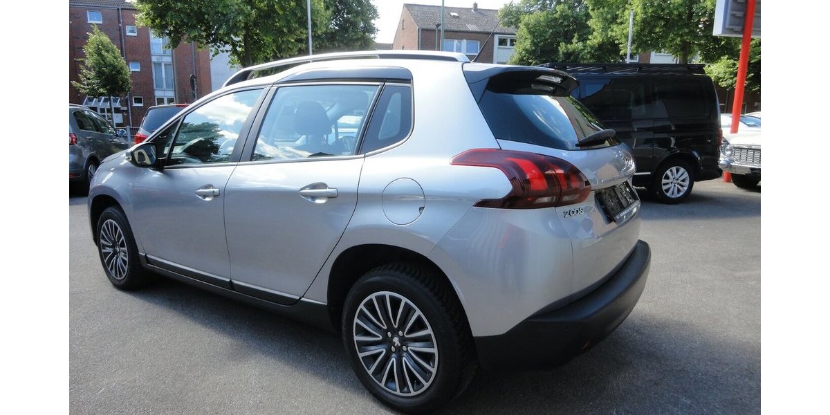 Peugeot 2008 Active 1,2 Klima SHZ PDC Allwetter 60.000 km 8.990 &euro; Neuss 41462
