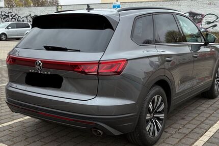 VW Touareg 50.000 km 61.500 &euro; Brandenburg 14776