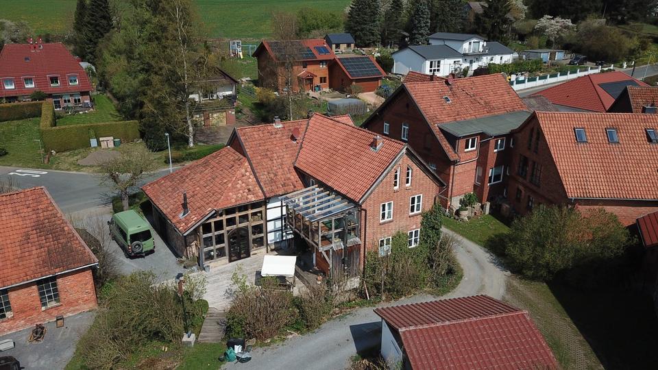 Biowohnhaus + Teichgrundstück 14 zimmer