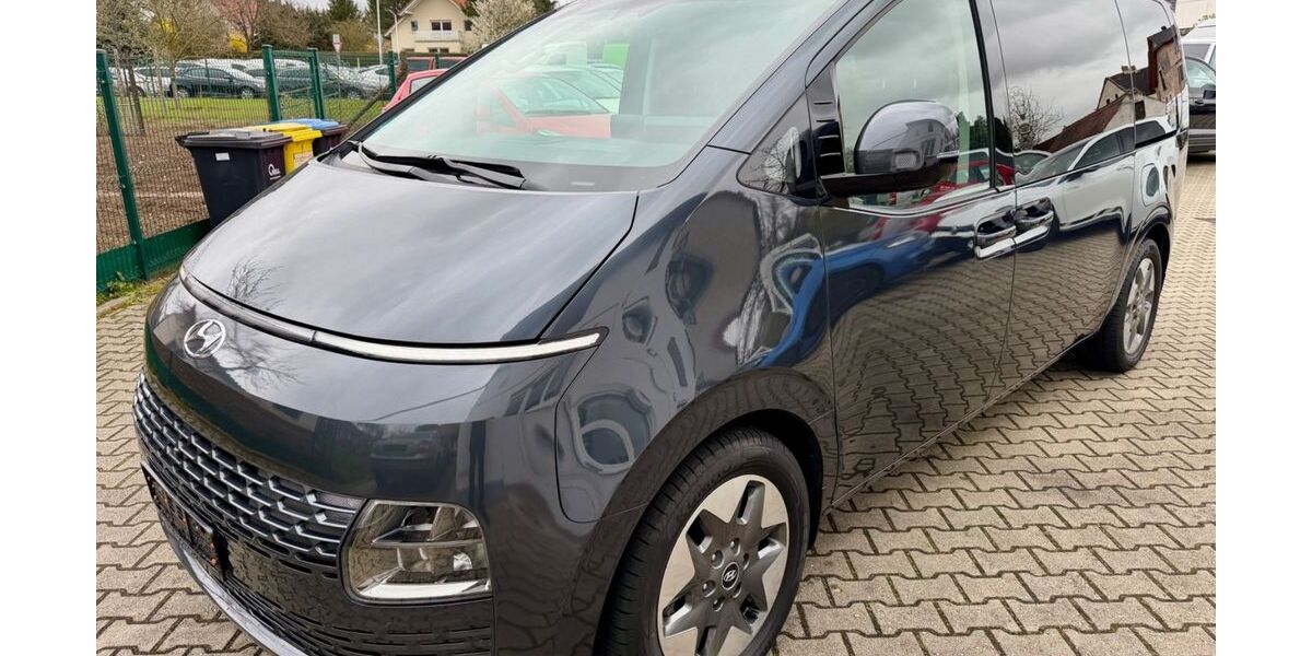 Hyundai STARIA 72.000 km 29.000 &euro; Zwenkau OT Löbschütz 04442