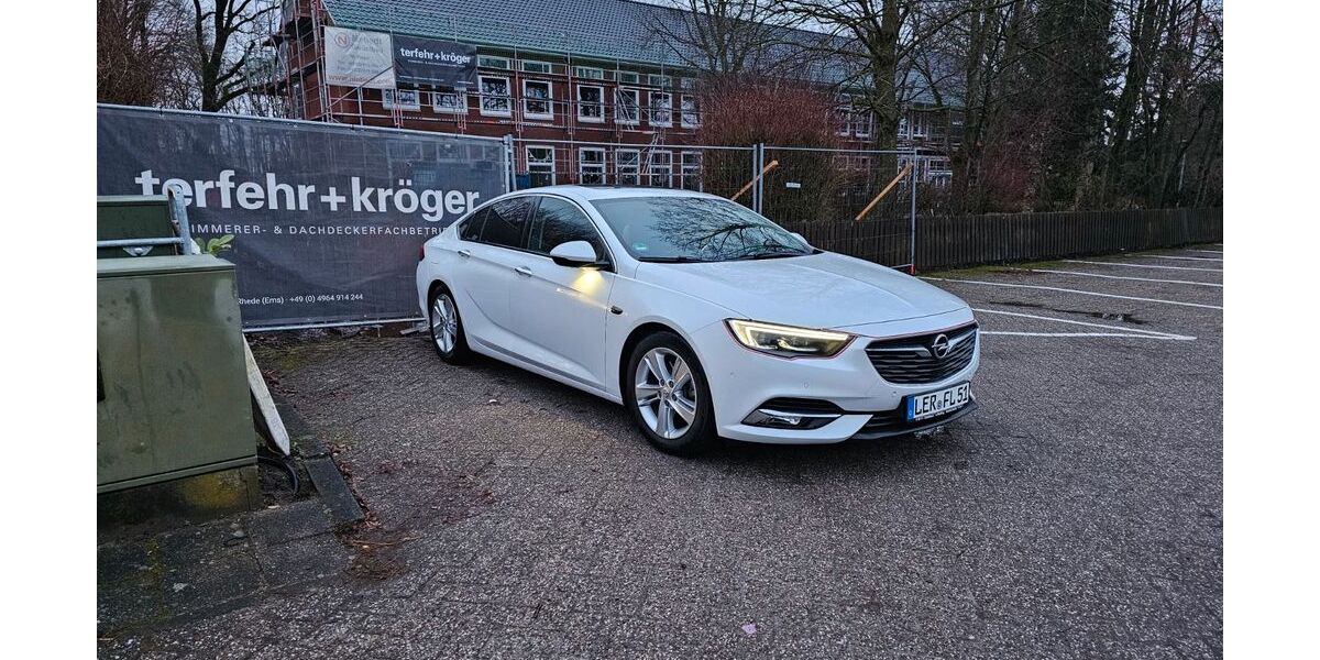 Opel Insignia 121.000 km 15.500 &euro; Leer 26789