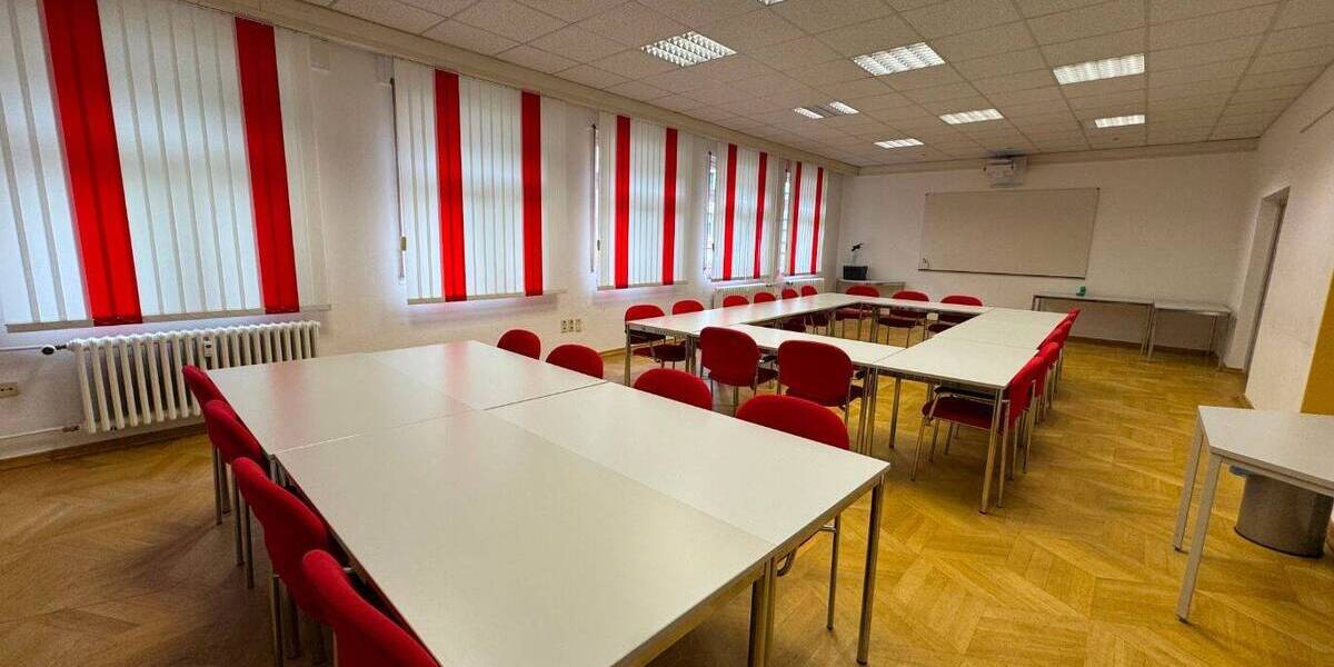 Gewerbeobjekt Zwickau Pölbitz - 210&euro; | Angebot:26431882