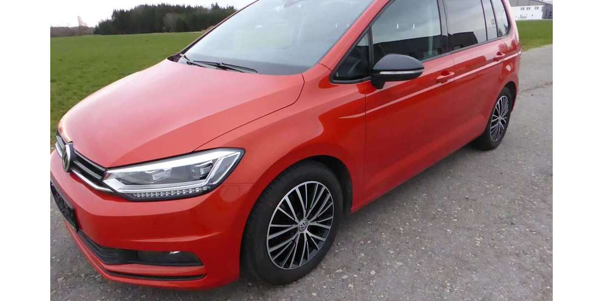 VW Touran 134.820 km 19.950 &euro; Türkheim Gewerbegebiet Irsingen Unterfel 86842