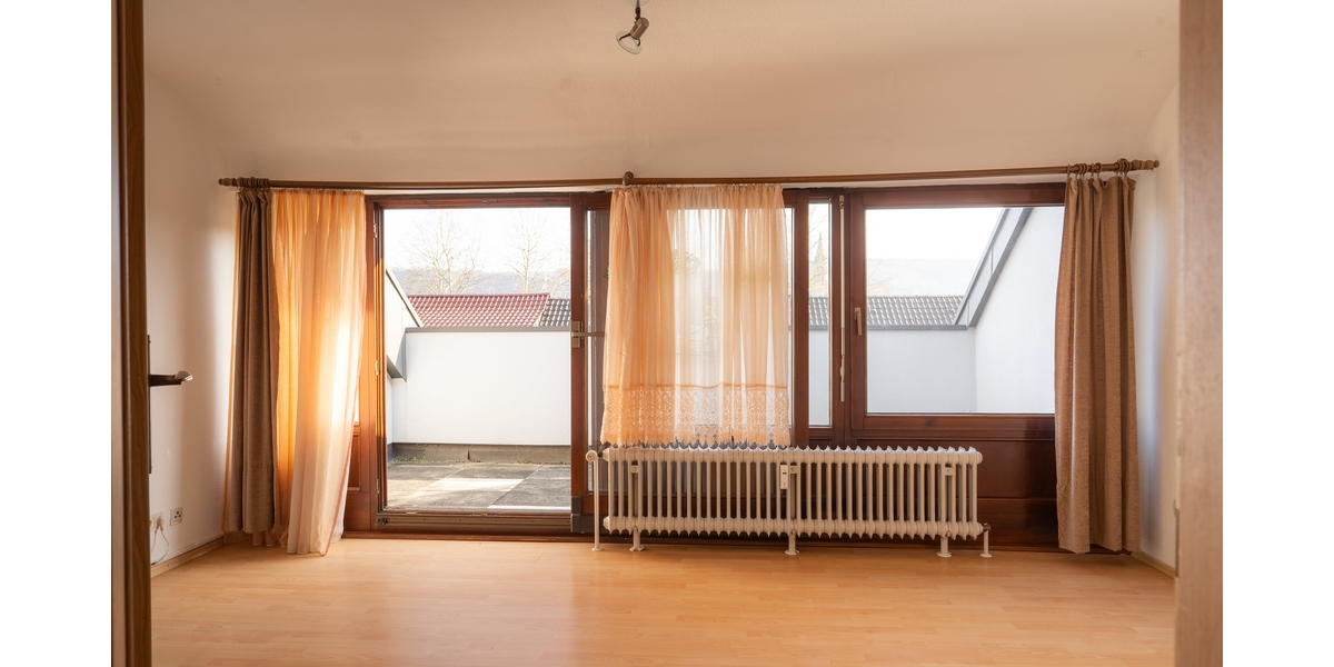 DG mit Sonnenbalkon & eigener PV – Haus komplett erneuert - Etagenwohnung Schorndorf | Angebot:27427264