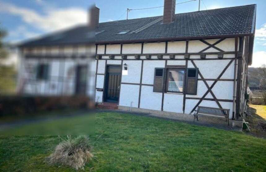 Haus zum Kaufen in Schiffweiler 120.000 € 120 m²