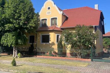 Haus Klietz - 7 Zimmer, 260 m&sup2;, 445.000&euro; | Angebot:25707995