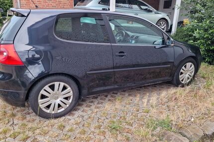 VW Golf 146.000 km 2.800 &euro; westerkappeln 49492