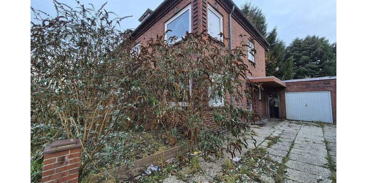 *** offene Besichtigung**** am 31.01.2026 von 12.00 Uhr bis 14.30 Uhr Hinrich-Fehrs-Str. 49 Husum 5 zimmer