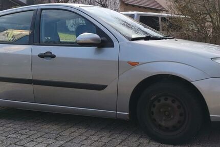 Ford Focus 123.732 km 750 &euro; Kleinsendelbach 91077