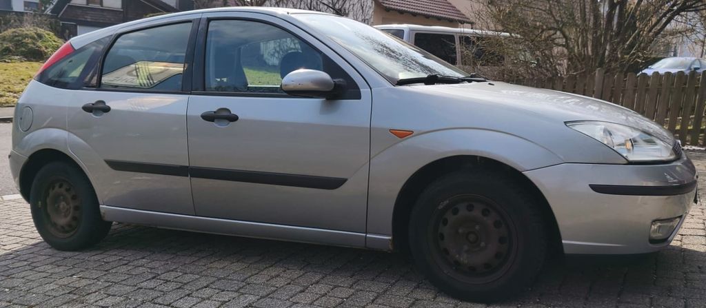 Ford Focus 123.732 km 950 &euro; Kleinsendelbach 91077