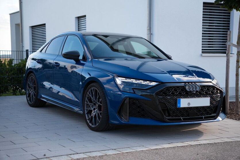 Audi RS3 7.700 km 66.000 € Altmannstein 93336