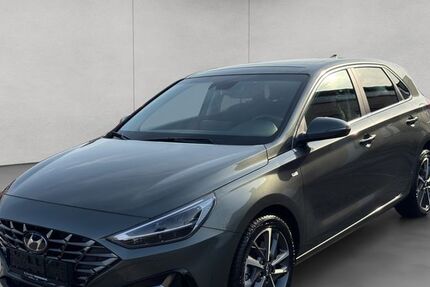 Hyundai i30 10.557 km 23.550 € Frankfurt 60386