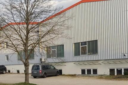 Halle, Lagerhalle, Fertigungshalle, Industriehalle, Gewerbehalle zimmer