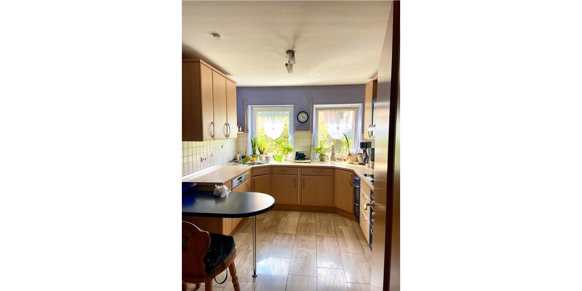 Erdgeschoßwohnung Ursensollen - 3 Zimmer, 140 m&sup2;, 1.045&euro; | Angebot:26686970