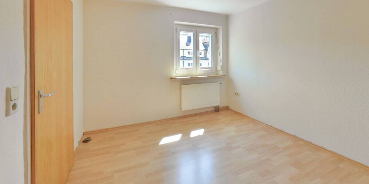 Reihenmittelhaus Ansbach - 5 Zimmer, 84 m&sup2;, 295.000&euro; | Angebot:25677597