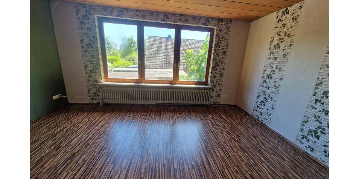 Einfamilienhaus Zetel / Neuenburg Neuenburg - 7 Zimmer, 162 m&sup2;, 217.000&euro; | Angebot:26886133