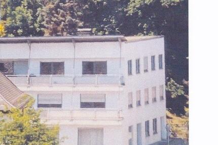Wohnung Cham - 4 Zimmer, 150 m&sup2;, 1.380&euro; | Angebot:23273835