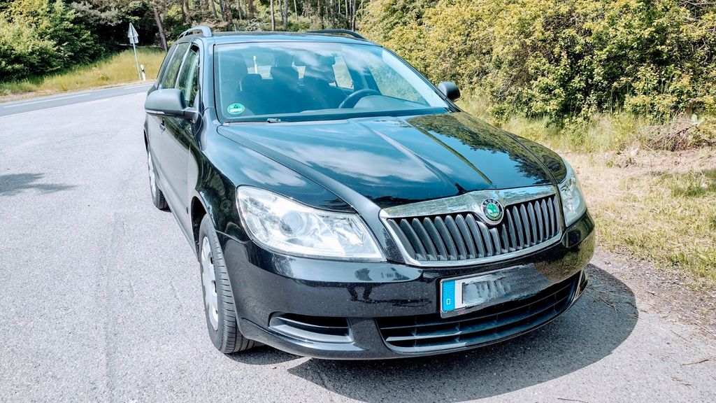 Skoda Octavia 215.500 km 4.900 &euro; Lehre 38165