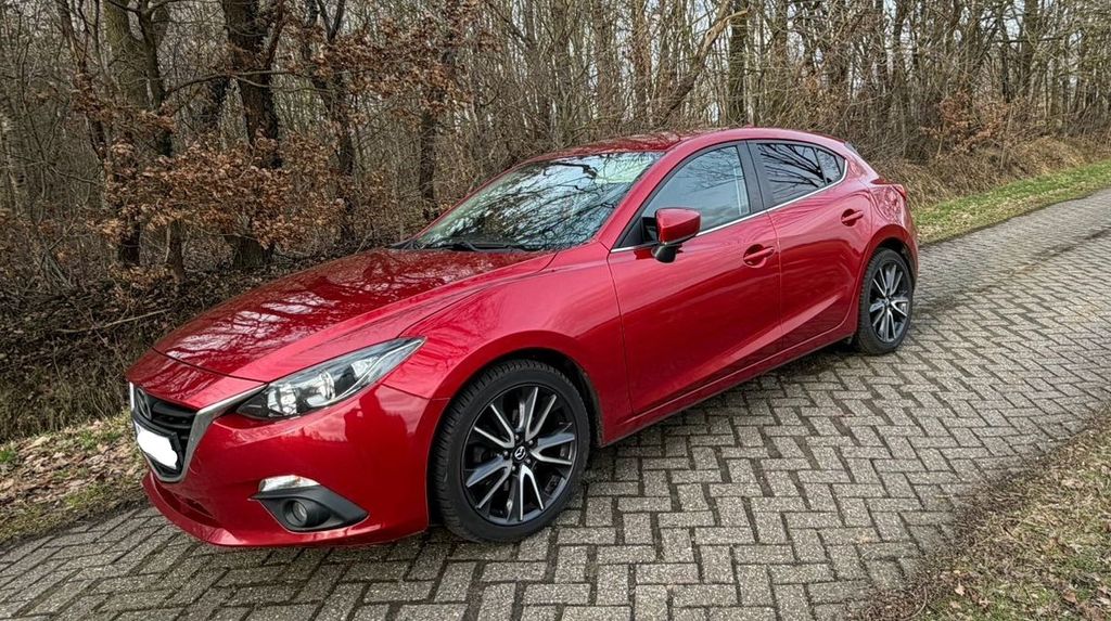 Mazda 3 131.875 km 7.999 &euro; Aurich 26607