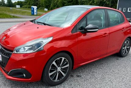 Peugeot 208 110.200 km 5.950 &euro; Clausthal-Zellerfeld 38678