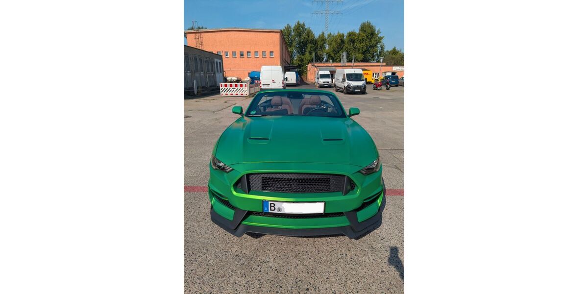Ford Mustang 97.000 km 24.499 &euro; Berlin 12621