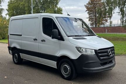 Mercedes-Benz Sprinter 364.900 km 12.800 € Frankfurt am Main 65929