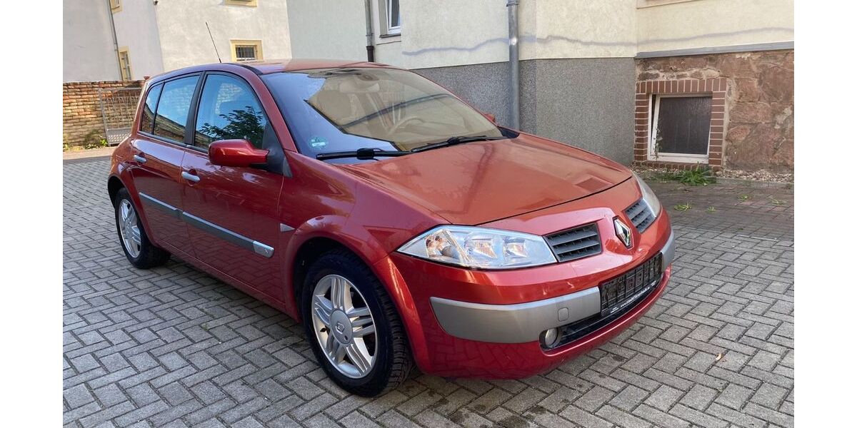 Renault Megane 129.000 km 999 &euro; Dresden 01139