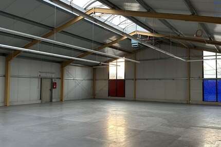 Halle in Kitzingen 1.800 € 368 m² zimmer