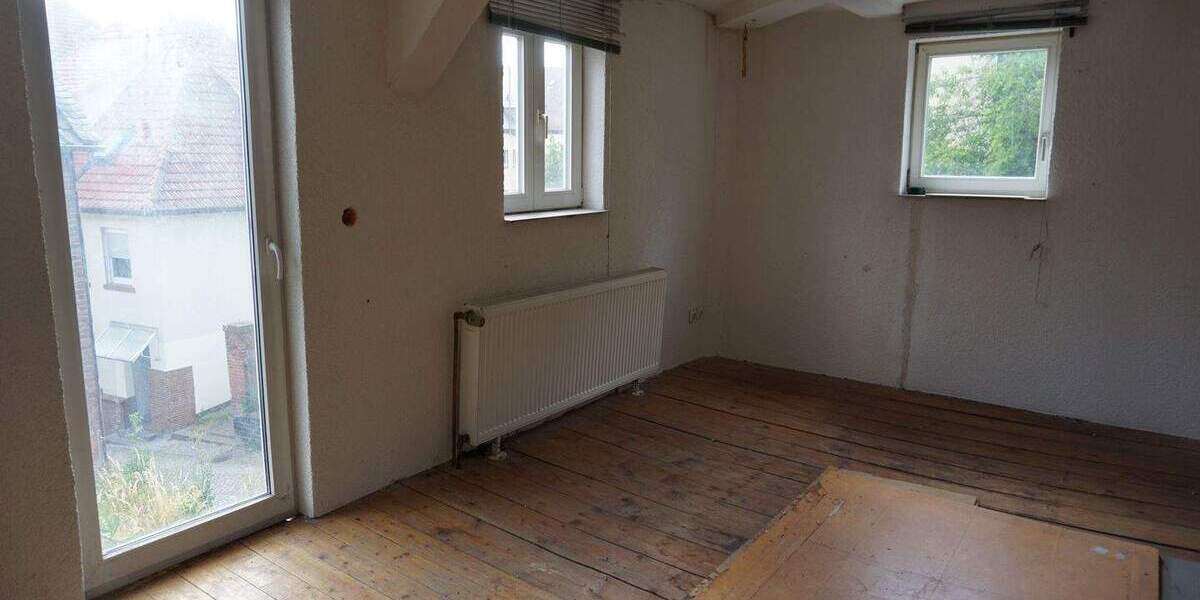 Mehrfamilienhaus, Wohnhaus Homberg - 1 Zimmer, 179 m&sup2;, 70.000&euro; | Angebot:26028109
