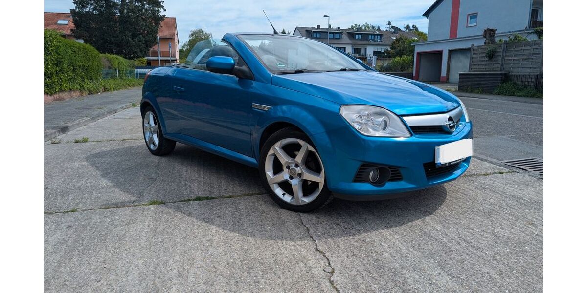 Opel Tigra 132.500 km 2.499 &euro; Rüsselsheim am Main 65428