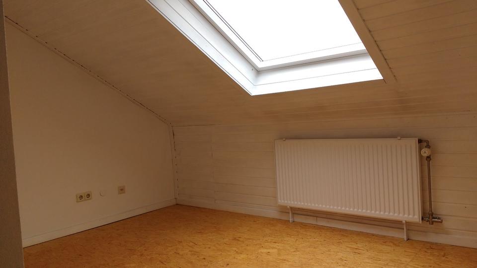 Dachgeschoßwohnung Griesheim - 2 Zimmer, 70 m&sup2;, 690&euro; | Angebot:26192150