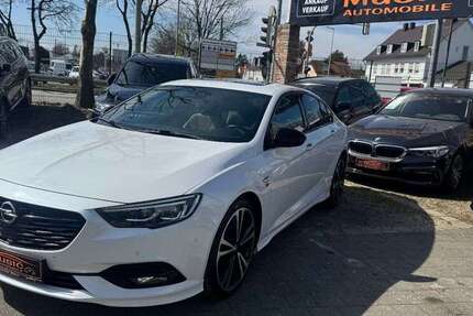 Opel Insignia 154.300 km 16.950 &euro; München 81243