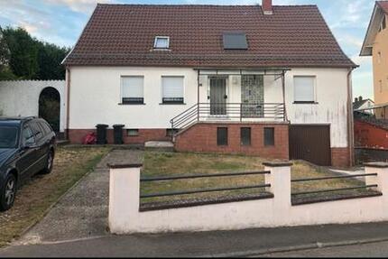 Haus Sankt Wendel - 5 Zimmer, 160 m&sup2;, 1.450&euro; | Angebot:26334737