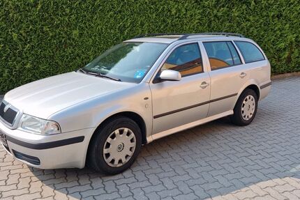 Skoda Octavia 244.000 km 2.200 € Kümmersbruck 92245