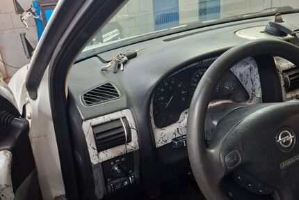 Opel Astra 245.000 km 2.200 &euro; Grebenstein 34393