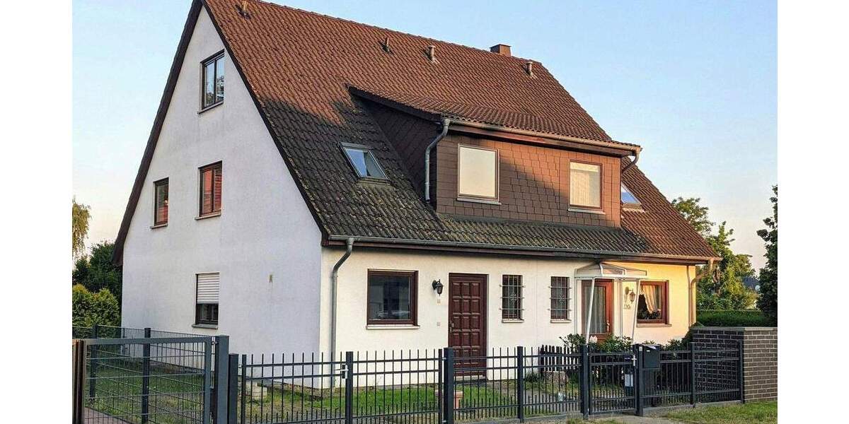 Doppelhaushälfte Berlin Mahlsdorf - 6 Zimmer, 120 m&sup2;, 2.150&euro; | Angebot:25426532