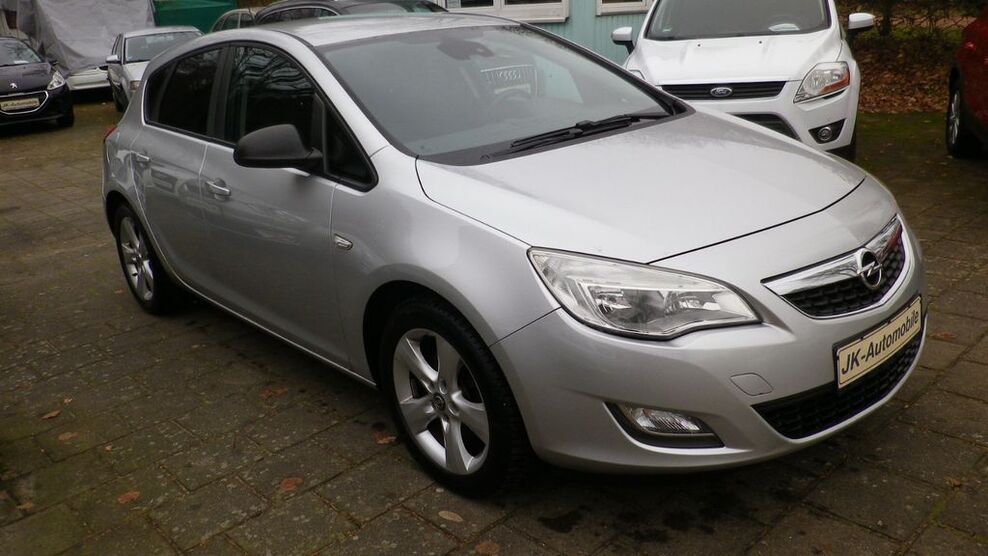 Opel Astra 184.300 km 4.600 € Buxtehude 21614