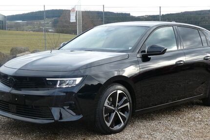 Opel Astra 3.200 km 27.650 &euro; Oberviechtach 92526