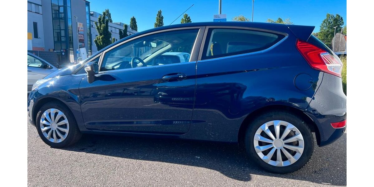 Ford Fiesta 165.570 km 4.800 &euro; Mönchengladbach 41236